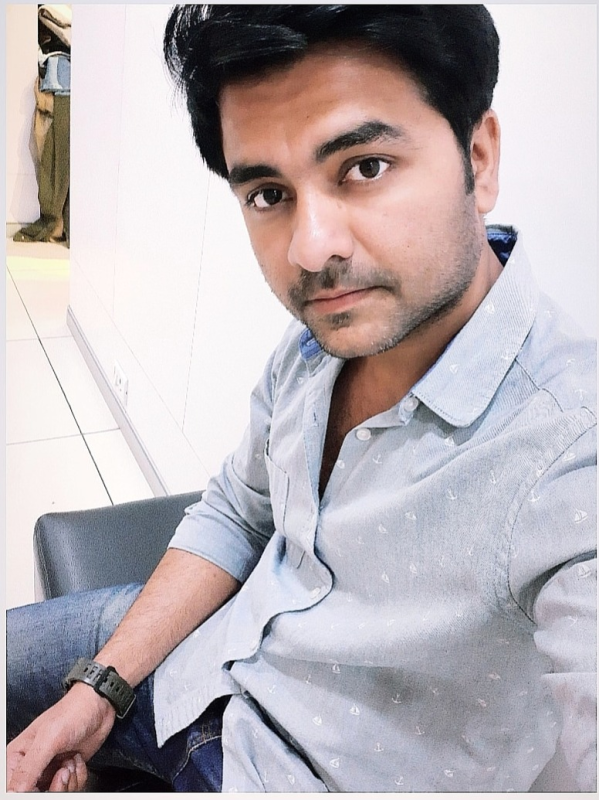 Mangesh Tiwari profile photo