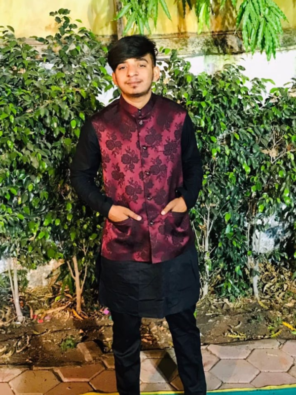 Vivek Sharma profile photo