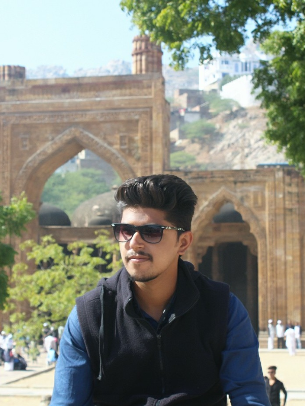 Mayank Sharma profile photo