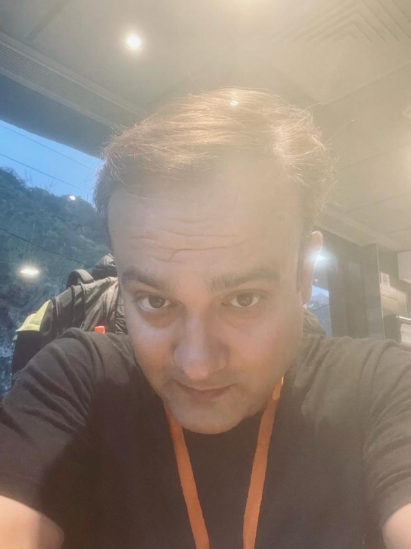 AMIT TIWARI profile photo