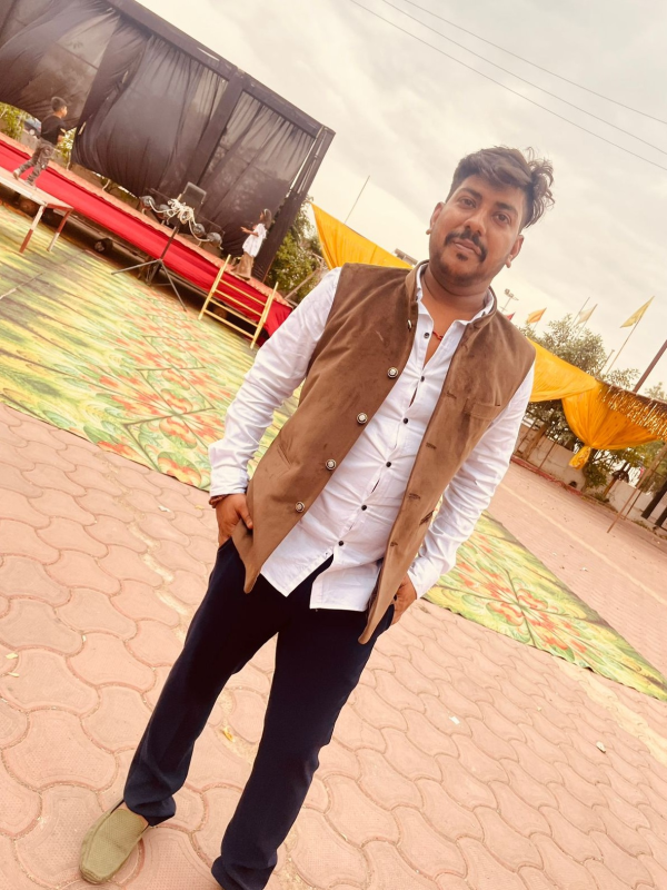 ANUJ TIWARI profile photo