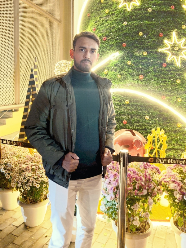 Dr Nitesh Bhargav profile photo